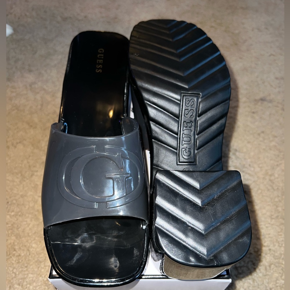 Guess Chunky Sandals